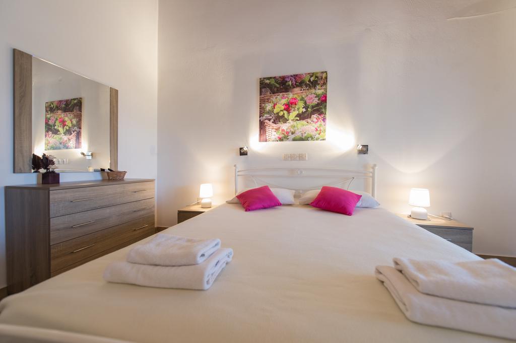 Renata Rooms & Studios Barbati Exterior photo